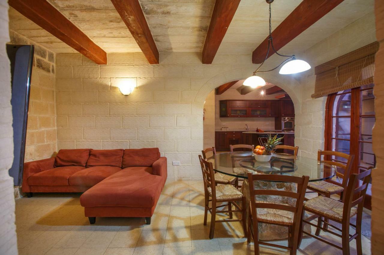 Il-Palma Holiday Farmhouse With Sunny Private Pool In Island Of Gozo Għarb Esterno foto