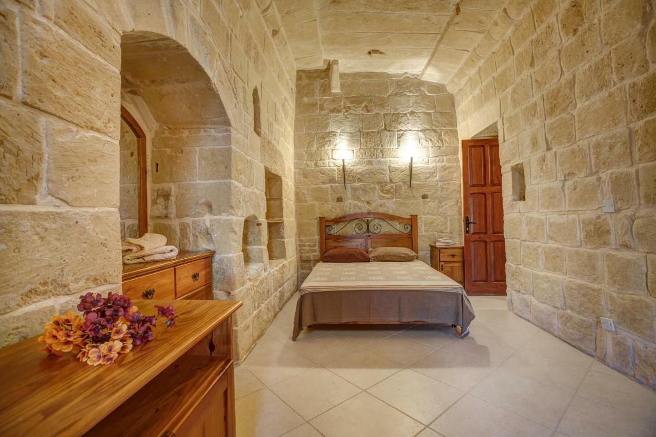 Il-Palma Holiday Farmhouse With Sunny Private Pool In Island Of Gozo Għarb Esterno foto