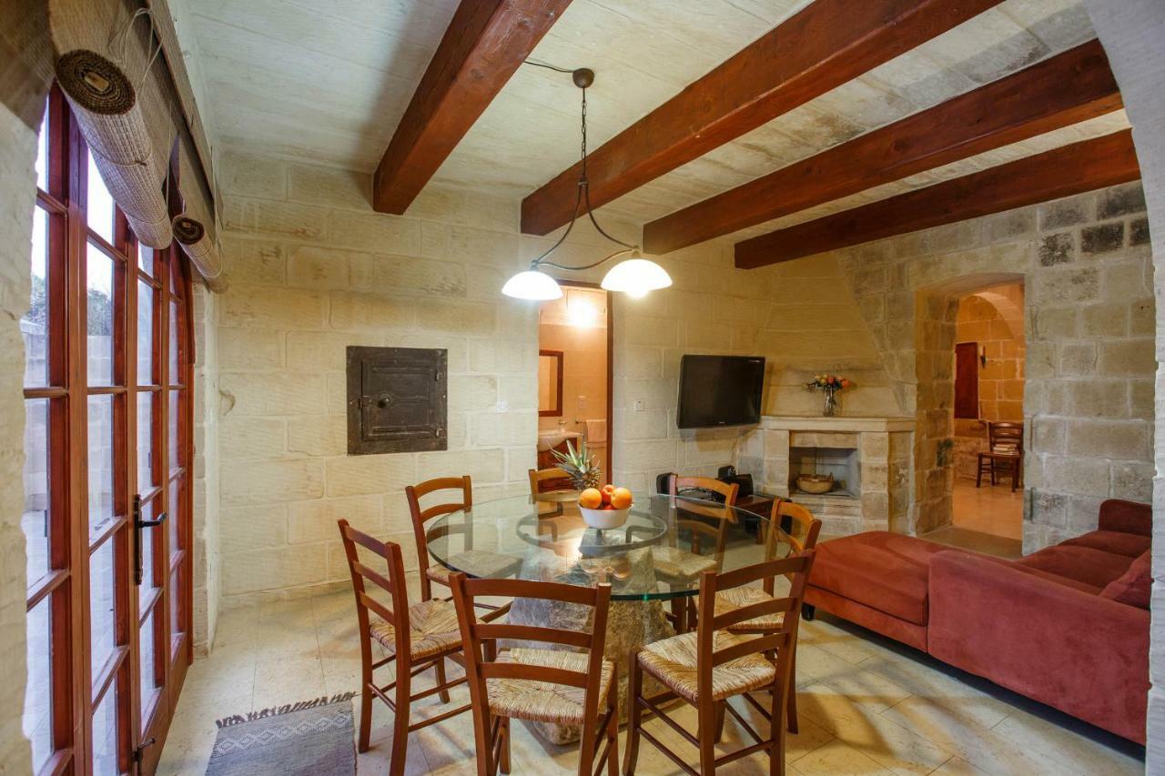 Il-Palma Holiday Farmhouse With Sunny Private Pool In Island Of Gozo Għarb Esterno foto